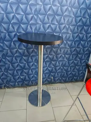 Italian High Quality Bar Stools With Tables