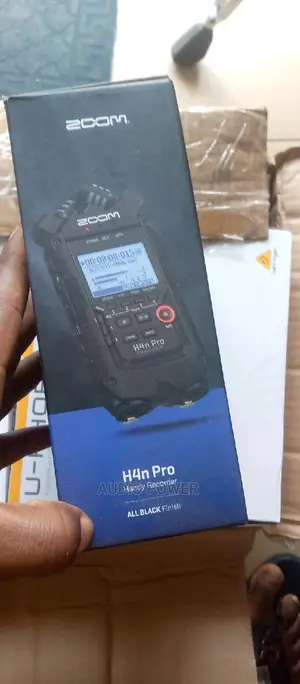 Zoom H4n Pro Handy Recorder