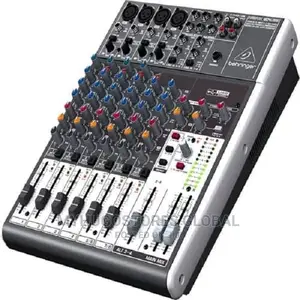 Behringer Xenyx 1204usb - 12-Input Usb Audio Mixer With Effe