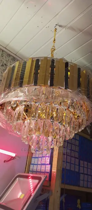 Ceiling Mount Christal