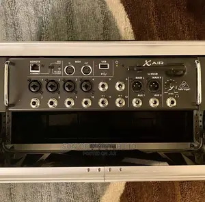 Behringer X Air Xr12 12-Input Digital Mixer