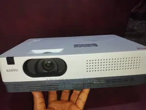 Tokunbo Sanyo Projector