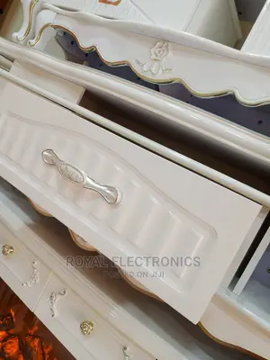 Authentic Royal(1.5meter) TV Stand With Drawer