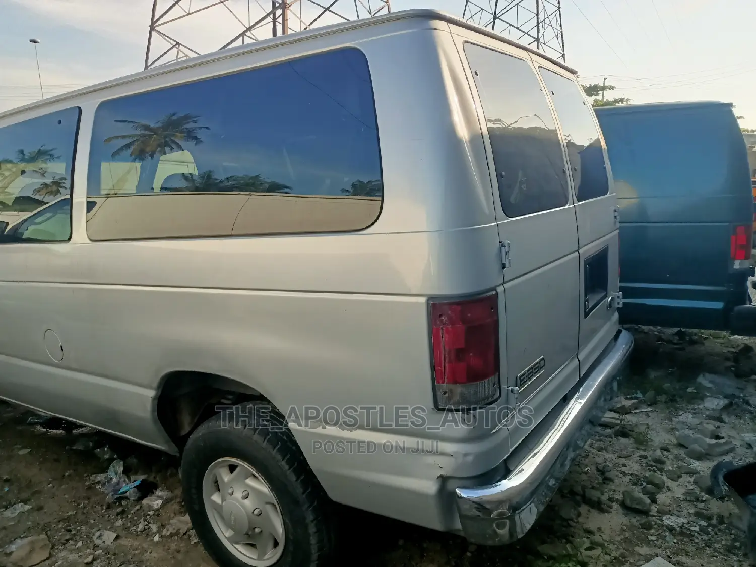 Ford E350 2006 Grey