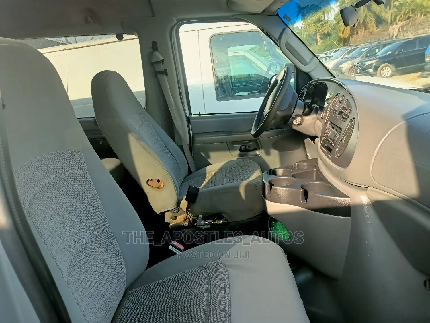 Ford E350 2006 Grey