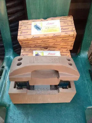 Stanley Cut Out 400amps 415v
