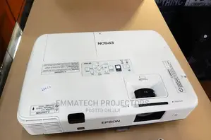 5000 Lumen Direct UK Epson Projector Lekki , Ikorodu ,Ikej