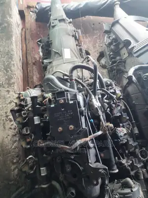 Engine and Gear Box Chevrolet Avalanche.
