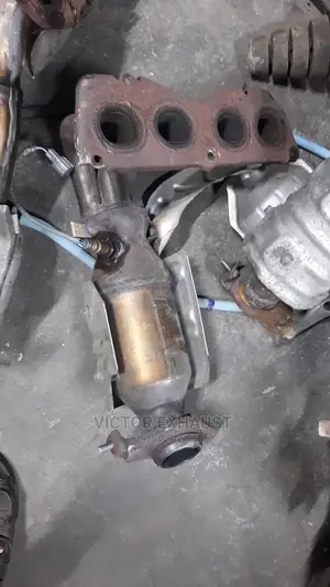 Engine Catalytic Converter Toyota Camry 2015 Model