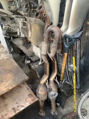 Centre Catalytic Converter Toyota Camry 2020 Model V6