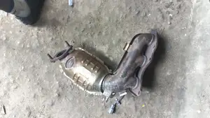 Back Engine Catalyst Manifold Toyota Highlander 2008 Model