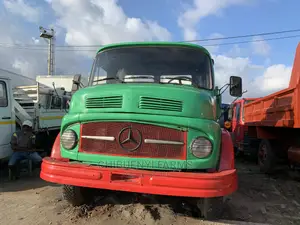 Mercedes 911 Tipper With Auxiliary