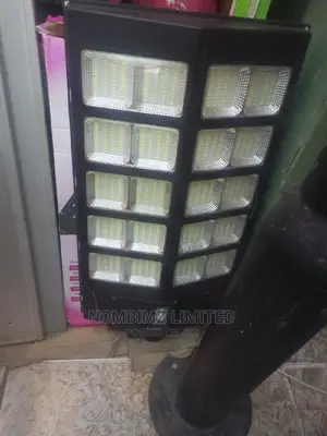 New Upgrade 1200w All in One SOKO SOLAR Street Light
