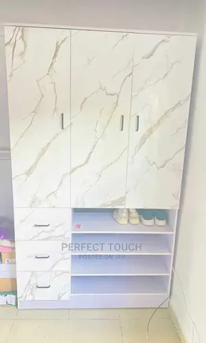 Family Size Wardrobe