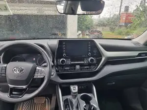 Toyota Highlander XLE 2021 Gray