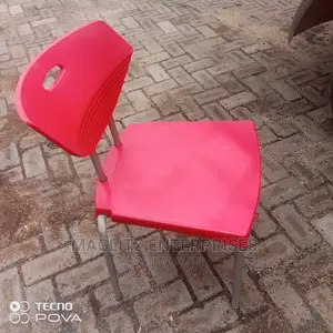 Quality Plastic Chairs