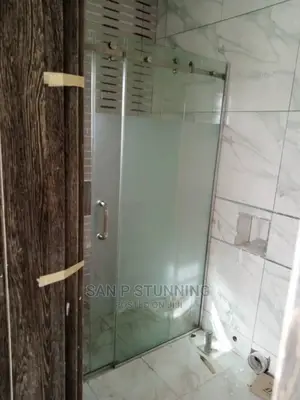 Super Shower Cubicle