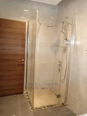 Transparent Lovely Cubicle