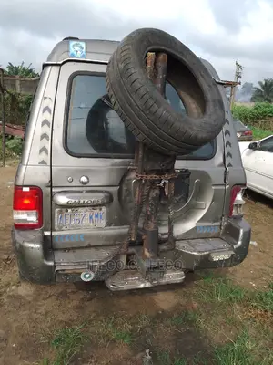 Towing Van for Hire.
