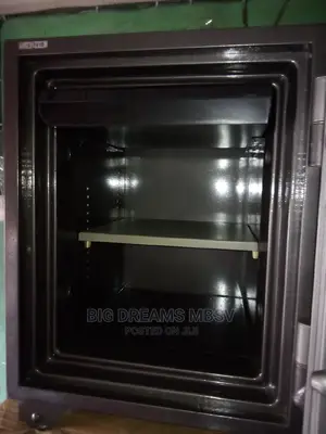 005 Boil Manual Fireproof Safe