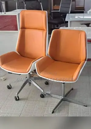 Quality Executive Adjustable Swivel Leather Office Chair.