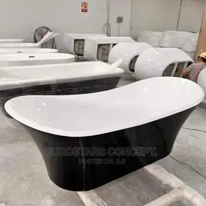 Black an White Acrylic England Bath Tub