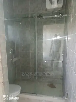 Slide Shower Cubicle With Style