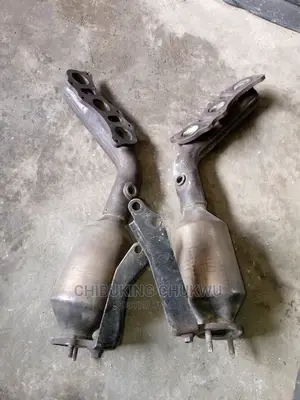Toyota 4runner 2005-2006 Catalyst Manifold Exhaust Pot.