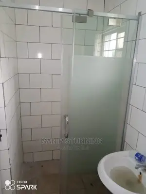 Creative Shower Cubicle With Froze Glass