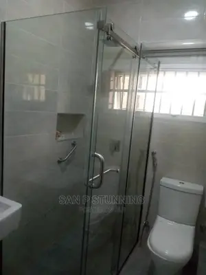Delightful Shower Cubicle With Slide Door