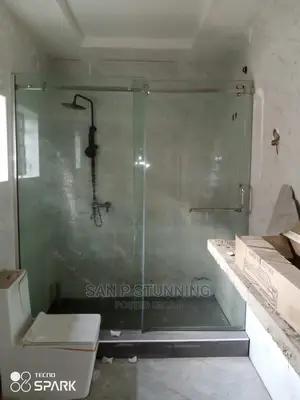 Delightful Well Designed Shower Cubicle.