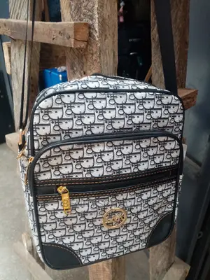 Black and White Leather Side and Shoulder Bag