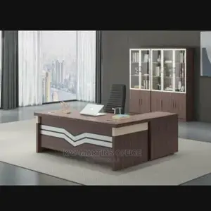 Quality Executive Directors Table 1.6m in Size