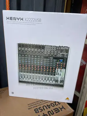 Behringer Xenyx X2222usb Mixer