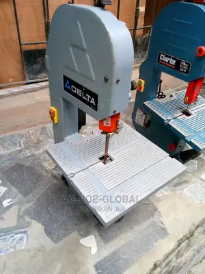 Band Saw Machine