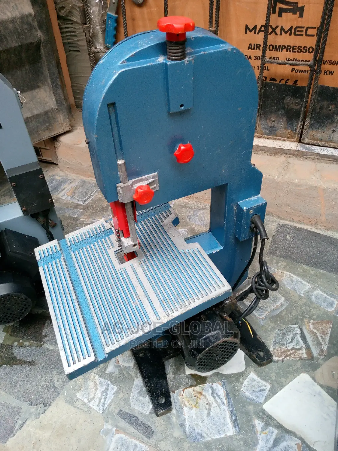 Band Saw Machine