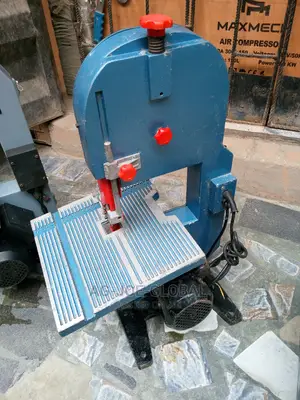 Band Saw Machine