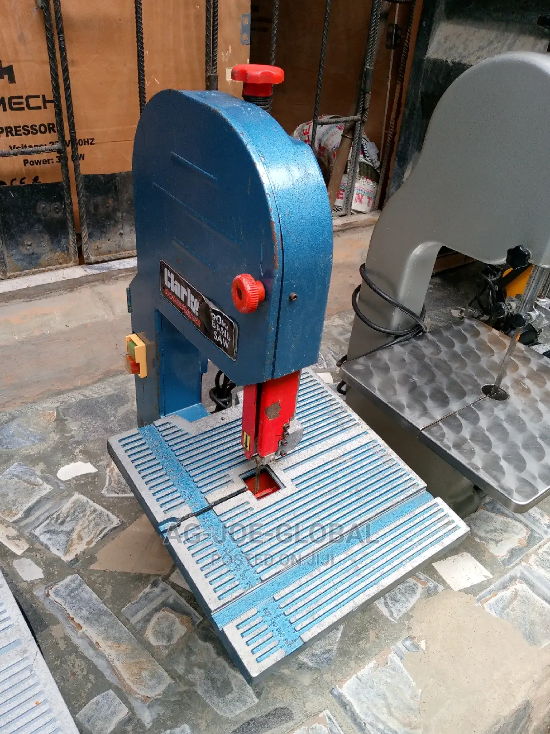 Band Saw Machine
