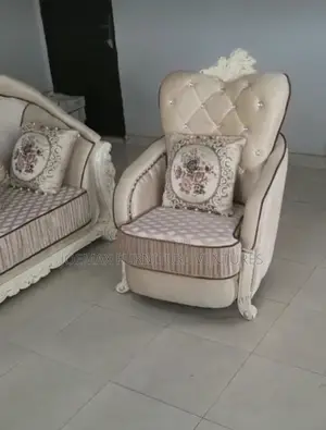 Elegant 7 Seater Living Room Fabric Made Royal Sofa Chair.