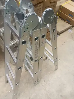 4 X 4 - 16 Steps Aluminium Foldable Ladder