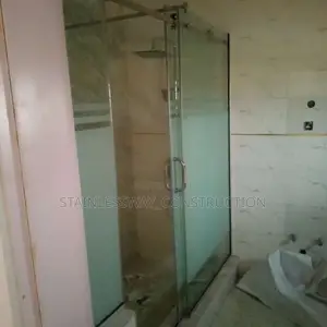 Shower Cubicle Glass With Boulder Line