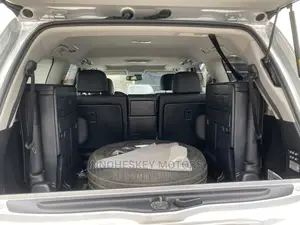 Lexus LX 570 AWD 2013 Silver