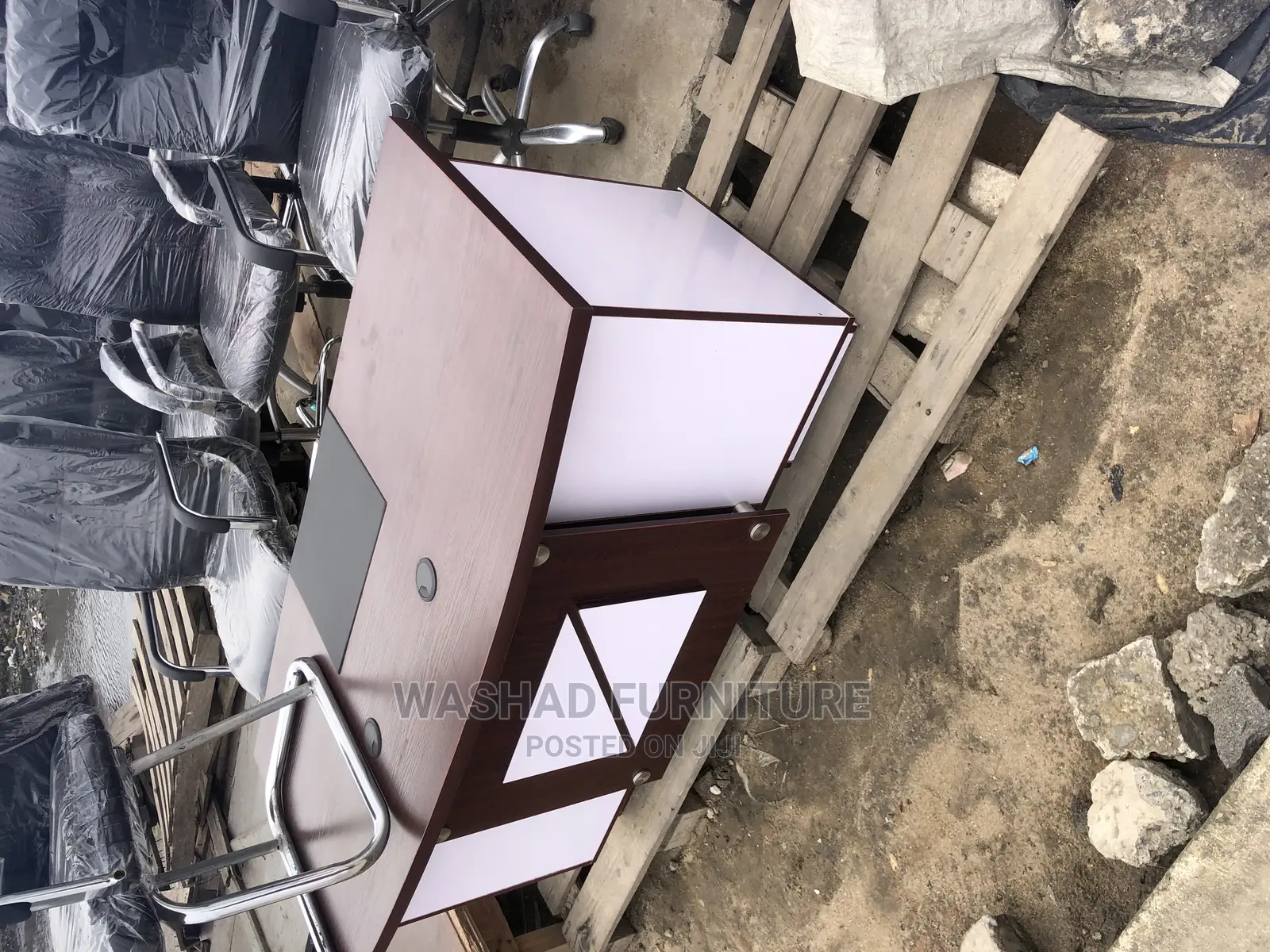 Five Feet Executive Table