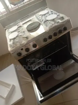 Polystar Gas Cooker. 1 Hot Plate + 4 Gas. Cast Iron Grates.