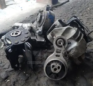 Ford, Chrysler, Dodge, And Chevrolet Engine Mounting.