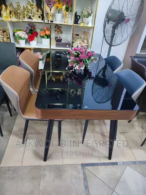 Four Sitters Dining Table