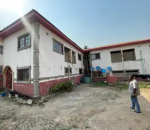 30 Rooms Self Con Building for Sale Near Awòlòwo New Bodija