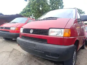 Volkswagen Transporter 2003 Red