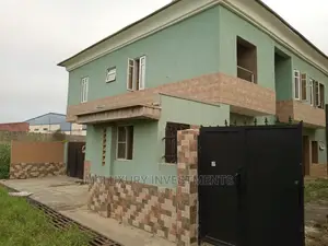 4bdrm Townhouse/Terrace in Sparklight, Iseri for Sale