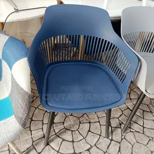 Pp Dining Chairs With Cushioned Seat